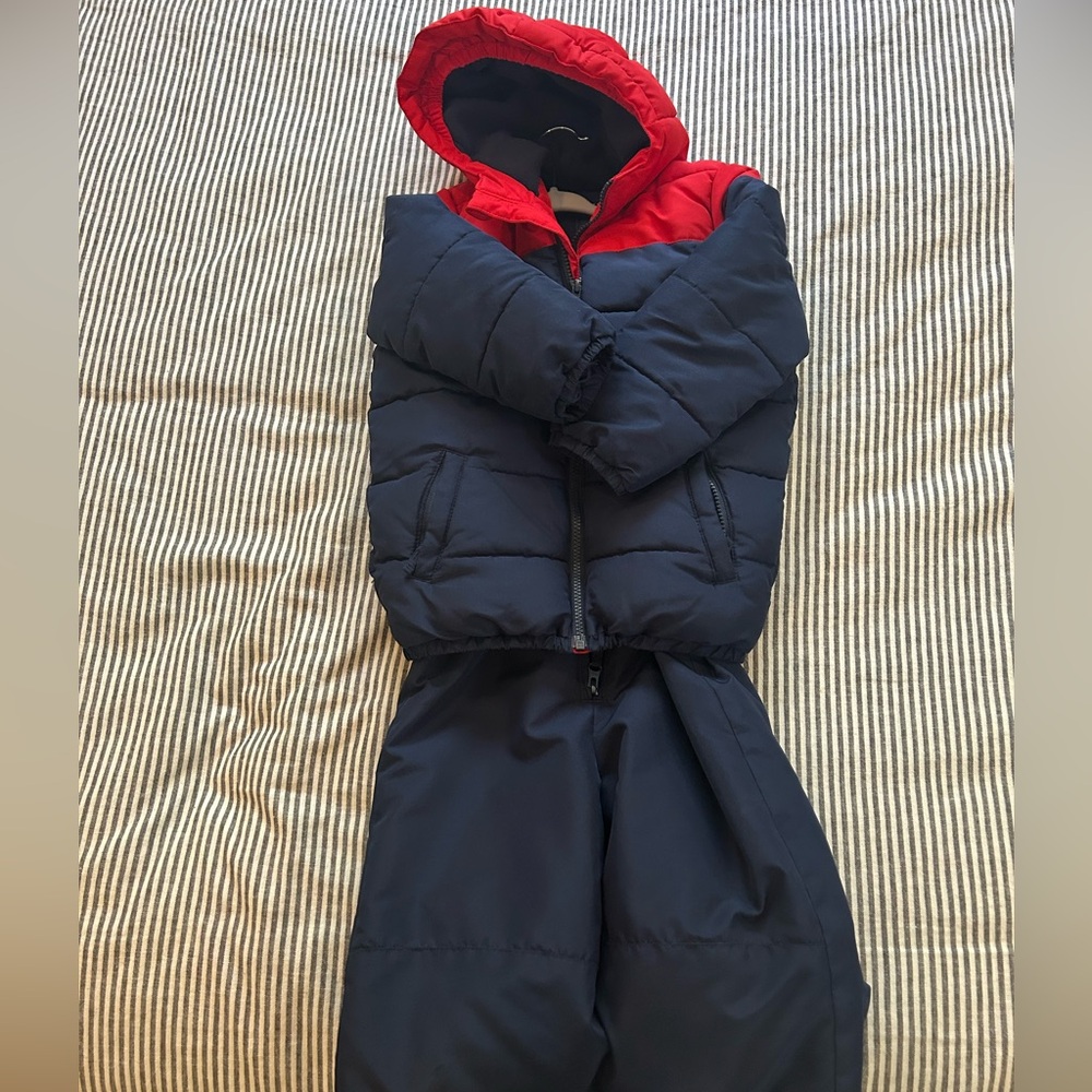 The Children’s Place Hooded Puffer Jacket and Bib Pants Snowsuit